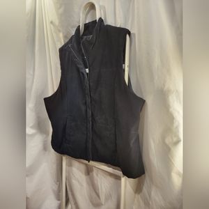 ERIKAII VEST
